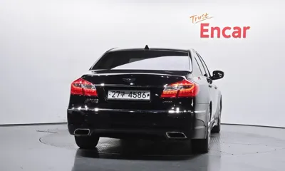 Hyundai Genesis 2014, 202003 км, за 5483.98 USD