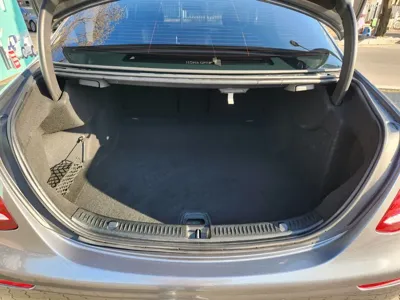 Mercedes-Benz E-Class 2018, 72672 км, за 17001.44 USD
