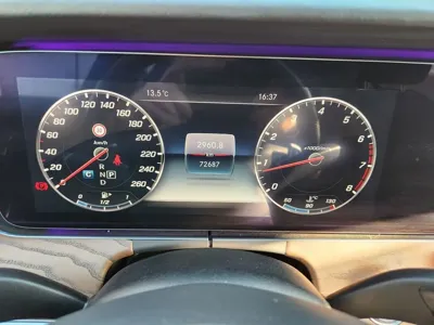 Mercedes-Benz E-Class 2018, 72672 км, за 17001.44 USD - фото 15