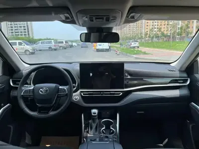Toyota Highlander 2026, 5000 км, за 30957.91 USD