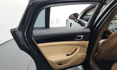 Porsche Panamera 2018, 68645 км, за 42004.73 USD - фото 25