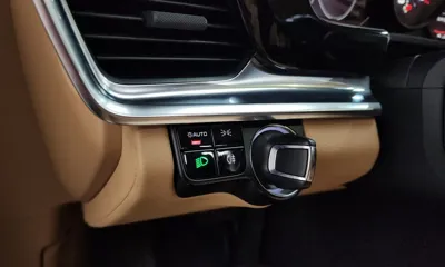 Porsche Panamera 2018, 68645 км, за 42004.73 USD - фото 29