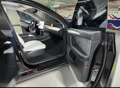 Tesla Model Y 2024, 45000 км, за 21609.13 USD