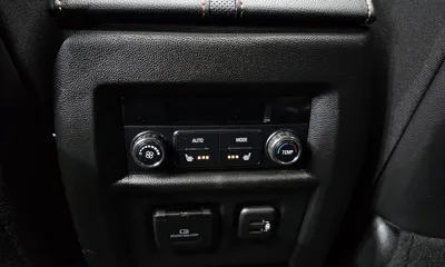 ChevroletGMDaewoo Traverse 2021, 62091 км, за 16121.57 USD - фото 18