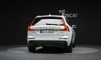 Volvo XC60 2018, 103406 км, за 16482.09 USD