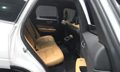 Volvo XC60 2018, 103406 км, за 16482.09 USD - фото 12