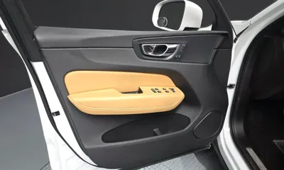 Volvo XC60 2018, 103406 км, за 16482.09 USD - фото 24