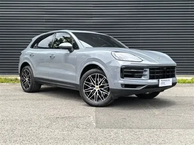 Porsche Cayenne 2025, 8800 км, за 111534.04 USD