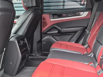 Porsche Cayenne 2025, 8800 км, за 111534.04 USD - фото 8