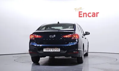 Hyundai Avante 2019, 92568 км, за 6475.06 USD