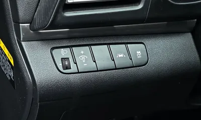 Hyundai Avante 2019, 92568 км, за 6475.06 USD - фото 17