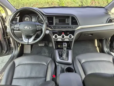 Hyundai Avante 2019, 86396 км, за 6830.61 USD - фото 12