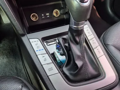 Hyundai Avante 2019, 86396 км, за 6830.61 USD - фото 20