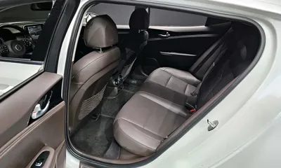 Kia Stinger 2018, 103561 км, за 9867.54 USD - фото 12