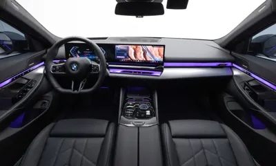 BMW 5-Series 2025, 10825 км, за 36403.81 USD - фото 7