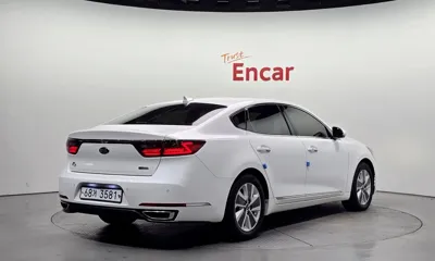 Kia K7 2017, 134425 км, за 7678.66 USD