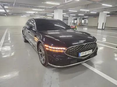 Genesis G90 2023, 110013 км, за 7423.32 USD