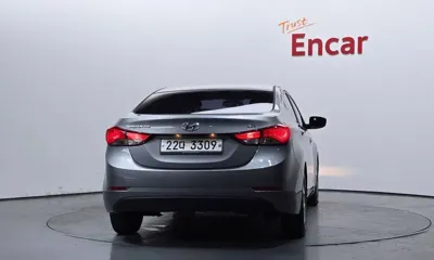 Hyundai Avante 2015, 48208 км, за 4297.71 USD