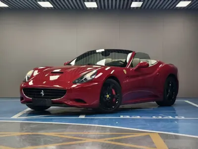 Ferrari California T · 2013 год