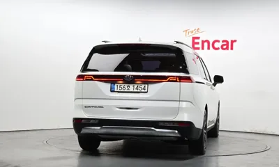 Kia Canival 2021, 77451 км, за 16988.38 USD