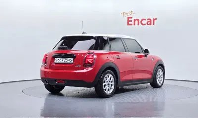 MINI Cooper 2020, 24099 км, за 12691.71 USD