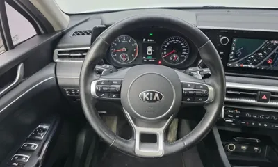 Kia K5 2020, 97125 км, за 10240.25 USD - фото 13