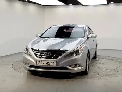 Hyundai Sonata · 2011 год
