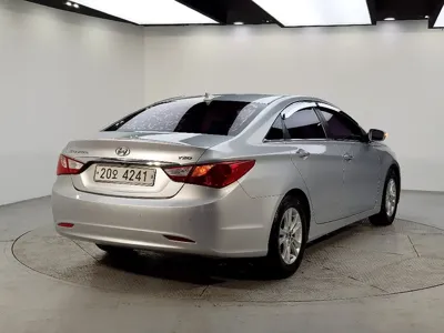 Hyundai Sonata 2011, 115393 км, за 1986.75 USD