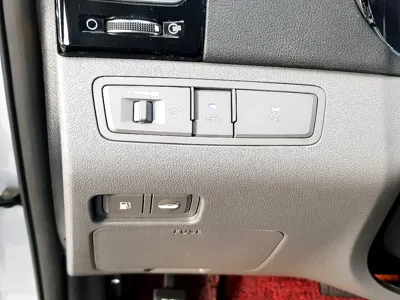 Hyundai Sonata 2011, 115393 км, за 1986.75 USD - фото 10