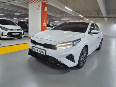 Kia K3 · 2022 год