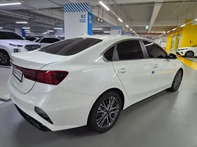 Kia K3 2022, 33613 км, за 14769.59 USD - фото 6