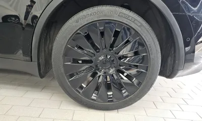 Tesla Model Y 2022, 102332 км, за 25276.89 USD - фото 21