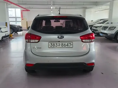 Kia Carens 2016, 226000 км, за 2276.87 USD