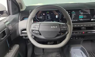 Kia EV3 2025, 30328 км, за 23767.65 USD - фото 13
