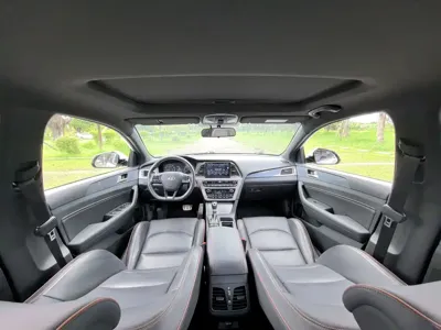 Hyundai Sonata 2015, 40000 км, за 6895.63 USD - фото 13