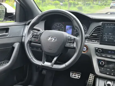 Hyundai Sonata 2015, 40000 км, за 6895.63 USD - фото 16
