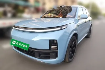 Li Auto L8 · 2023 год