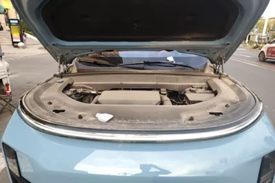 Li Auto L8 2023, 115000 км, за 30362 USD - фото 21