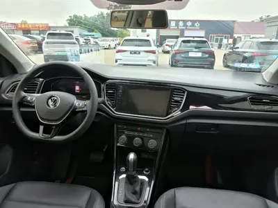 Volkswagen T-Roc 2022, 19000 км, за 18565.16 USD