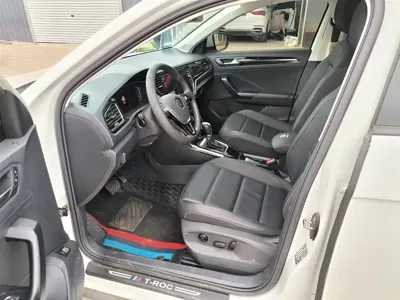 Volkswagen T-Roc 2022, 19000 км, за 18565.16 USD