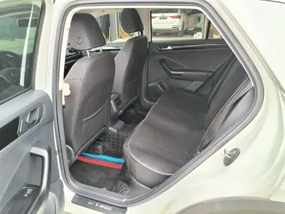 Volkswagen T-Roc 2022, 19000 км, за 18565.16 USD - фото 6