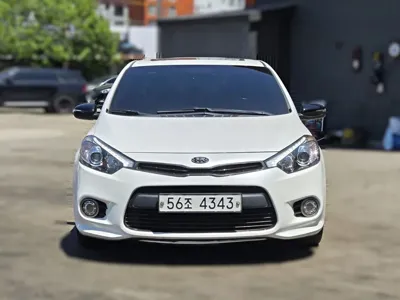 Kia K3 2014, 130884 км, за 3296.99 USD