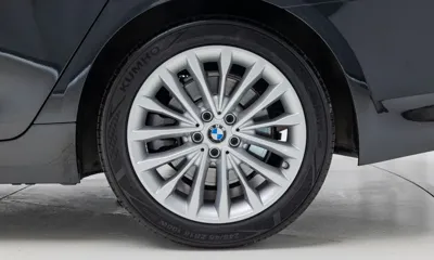 BMW 5-Series 2021, 87470 км, за 20152.11 USD