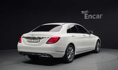 Mercedes-Benz C-Class 2015, 107238 км, за 8256.22 USD