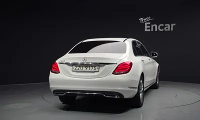 Mercedes-Benz C-Class 2015, 107238 км, за 8256.22 USD