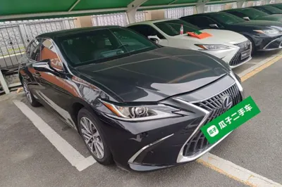 Lexus ES 2021, 93300 км, за 31771 USD