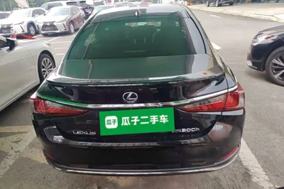 Lexus ES 2021, 93300 км, за 31771 USD