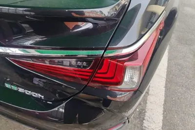 Lexus ES 2021, 93300 км, за 31771 USD - фото 9