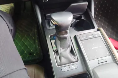 Lexus ES 2021, 93300 км, за 31771 USD - фото 16