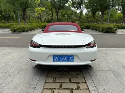 Porsche 718 2018, 97000 км, за 33842.78 USD